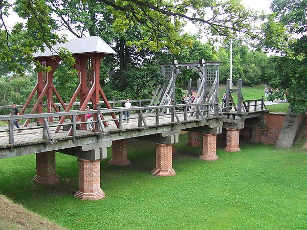Birzu-pilies-tiltas-5524480